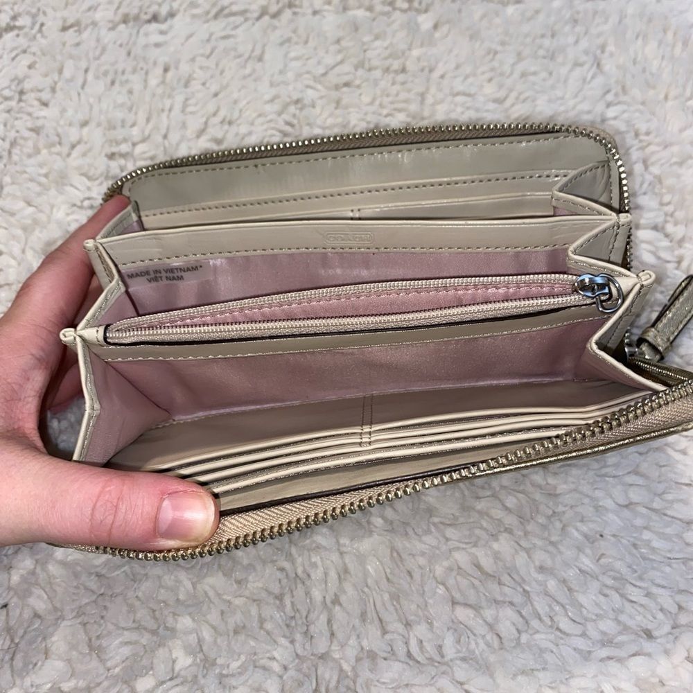 Coach Wallet - Picture 2 of 5